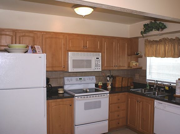 5th image of 9340 NW 42nd Ct