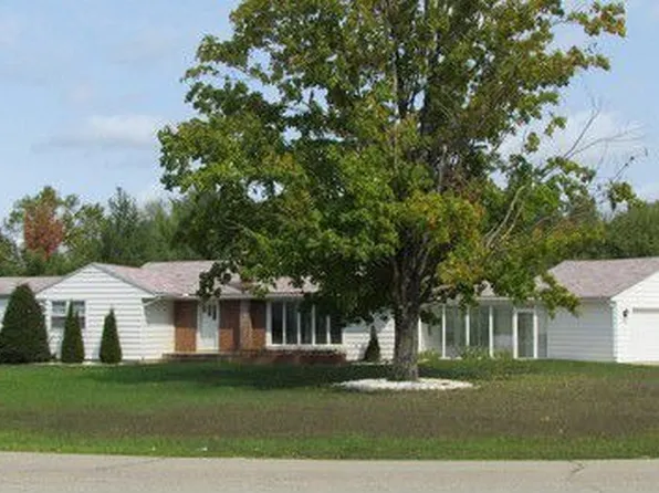 151 Smith Ln, South Beloit, IL 61080