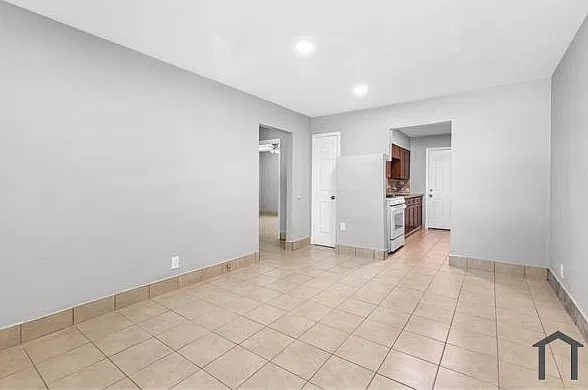 2 bed, 720 sqft, $950 — Photo 4