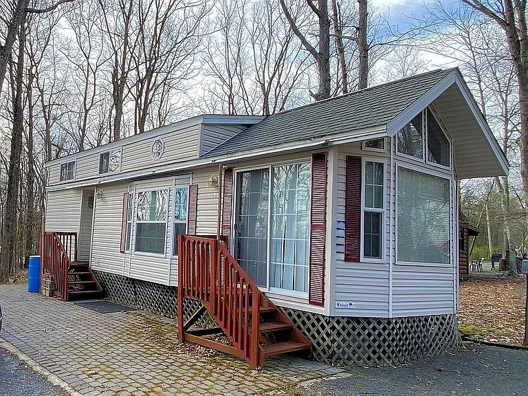 511 Walnut St — Photo 2