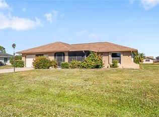 611 L Hommedieu St, Lehigh Acres, FL 33936