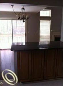 4th image of 303 Four Seasons Dr #1