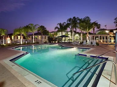 Palm Cove Apartments