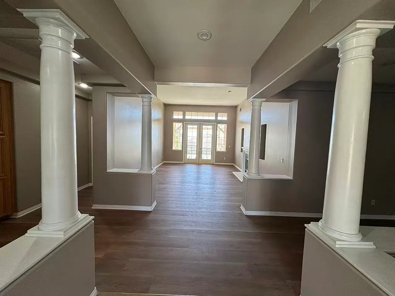 4 bed, 2905 sqft, $4,200 — Photo 4