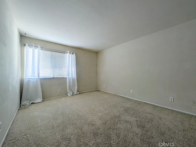 1965 Coulston St #10 — Photo 49