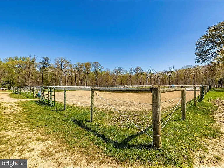 15104 Gardner Rd — Photo 23