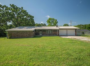 13805 Hickory Dr, Neosho, MO 64850