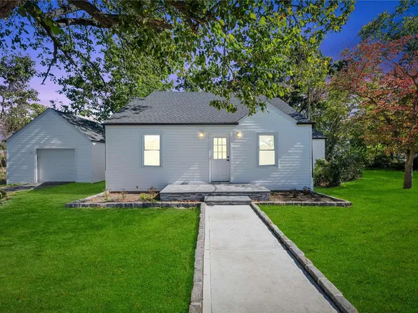 61 S 32nd Street, Wyandanch, NY 11798