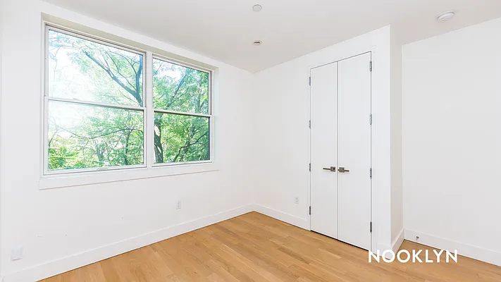 Rented by Nooklyn NYC LLC | media 26