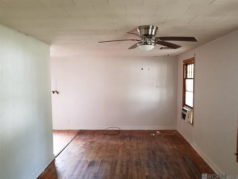 3567 Charles St — Photo 15