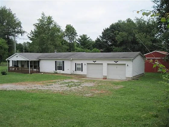 316 S Main St photo 1