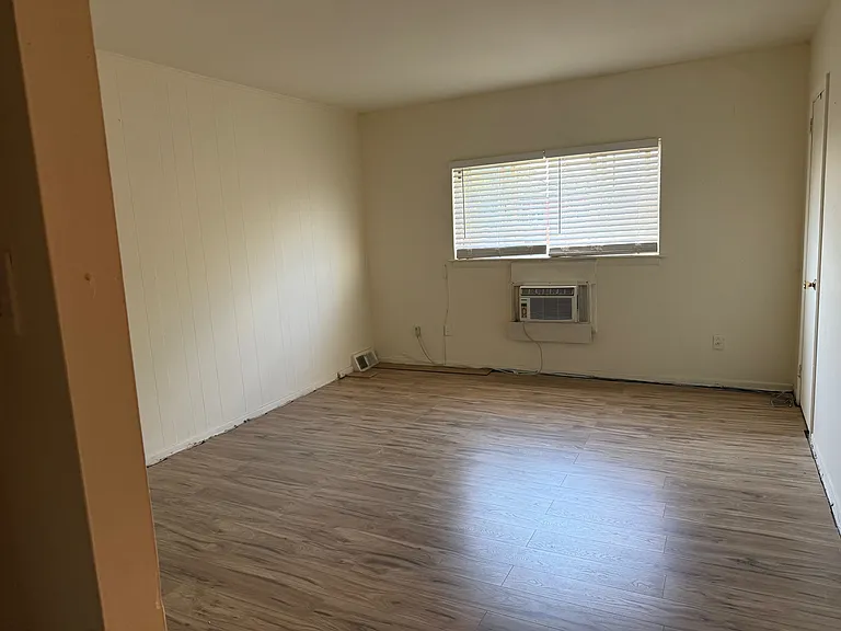 6419 Tulip St — Photo 7