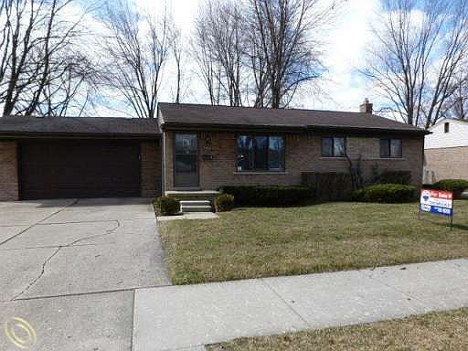 2nd image of 23600 Joy St