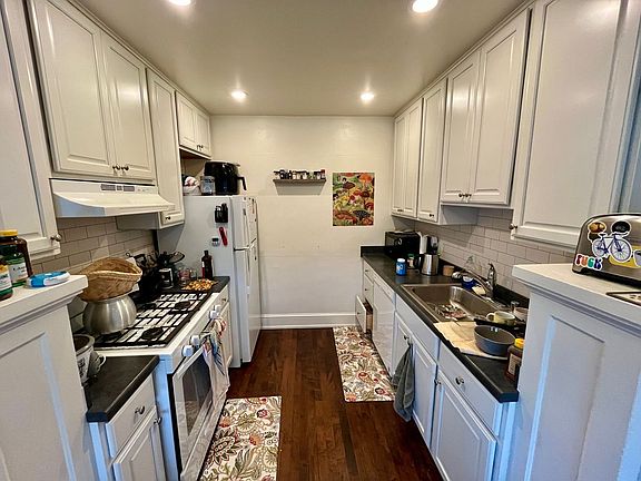 5th image of 2631 N Cramer St APT 301