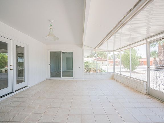 2nd image of 11001 W Cinnebar Ave