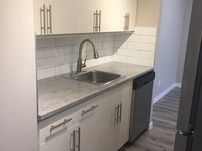 815 14th Ave SW — Photo 29