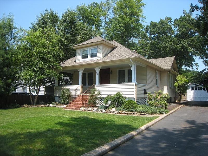1st image of 60 Clinton Ave