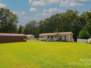 7010 Executive Cir, Denver, NC 28037