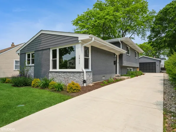 1011 N Ridge Ave, Arlington Heights, IL 60004