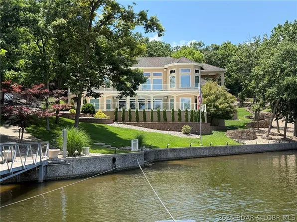 440 Brookhaven Ln, Sunrise Beach, MO 65079