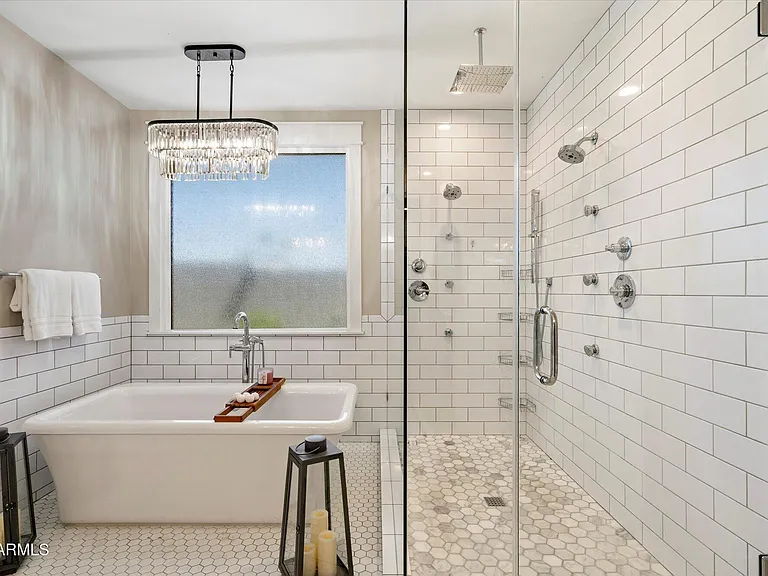 3810 E Devonshire Ave — Photo 15