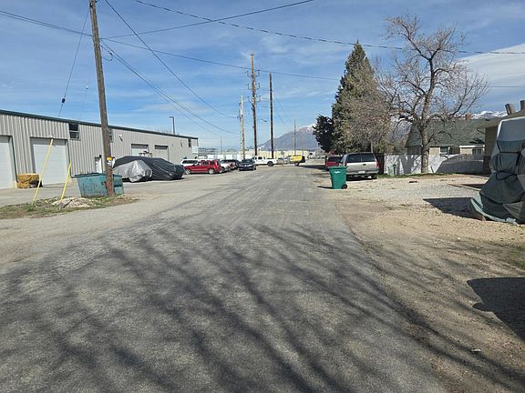 4th image of 1730 S Center Ave