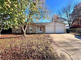 503 Barclay Rd, Muskogee, OK 74403