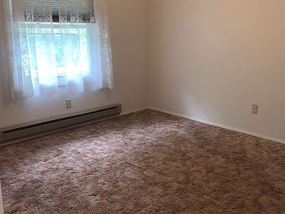 5th image of 3641 Park Ln