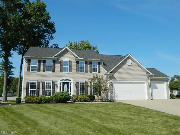 5187 Smith Ct, Sheffield Village, OH 44054