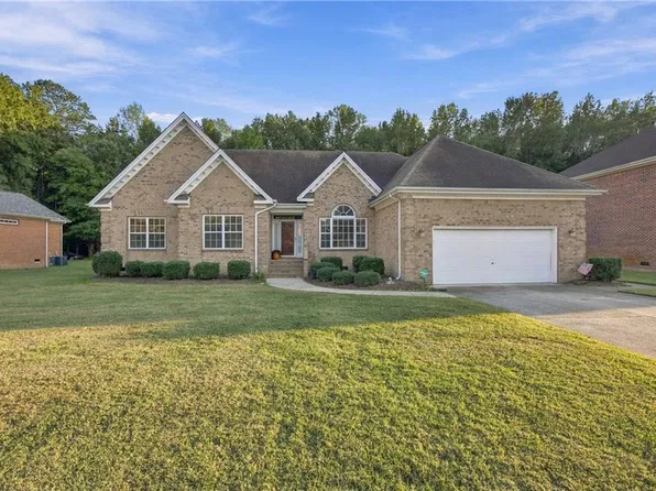 1103 Old Vintage Rd, Chesapeake, VA 23322