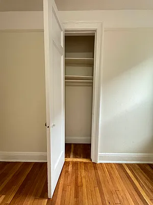 Rented by Keller Williams NYC | media 16