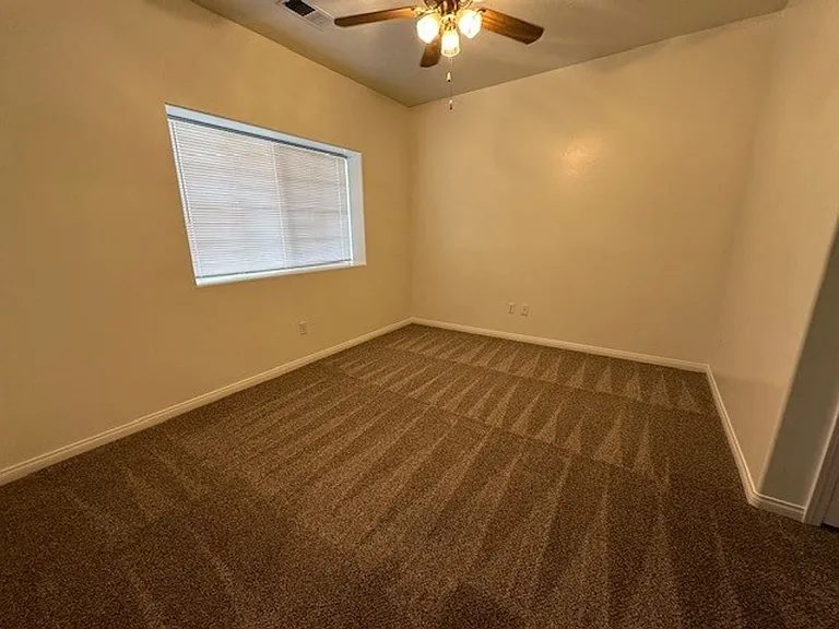 706 Orchid Dr — Photo 21
