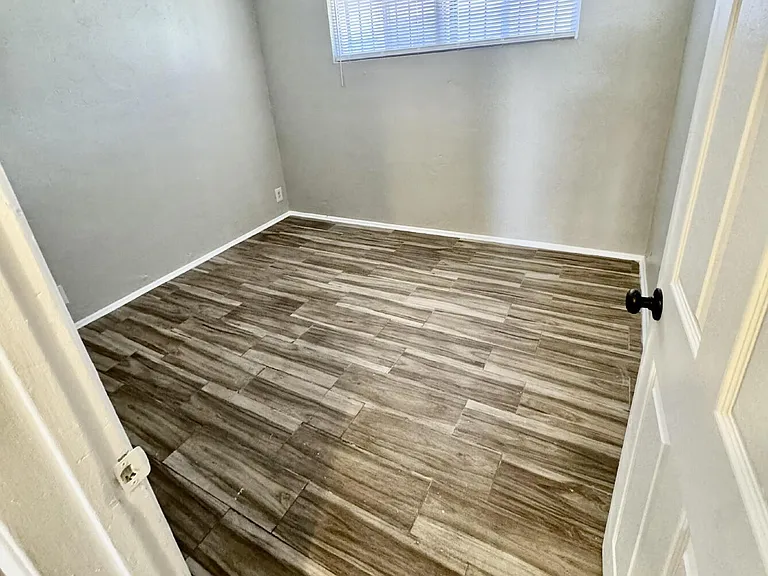 720 N 10th St #1 — Photo 3