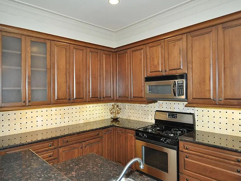 1412 Alabama St — Photo 8