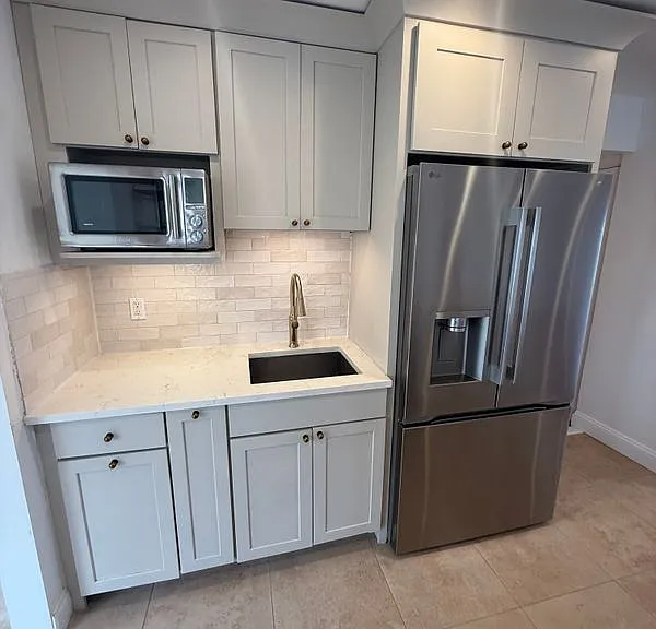 69 Bank St #1 — Photo 4