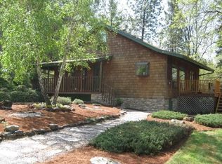 435 Canyon Dr, Grants Pass, OR 97527