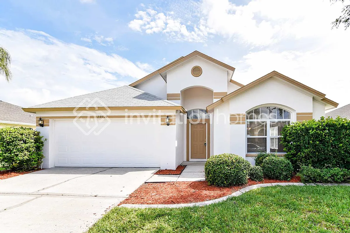 Photo 1 of 15 - 29717 Morwen Pl - Wesley Chapel, FL Primary Photo - 29717 Morwen Pl