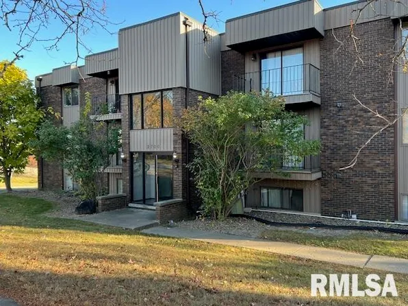 2700 W Forrest Hill Ave, Peoria, IL 61604