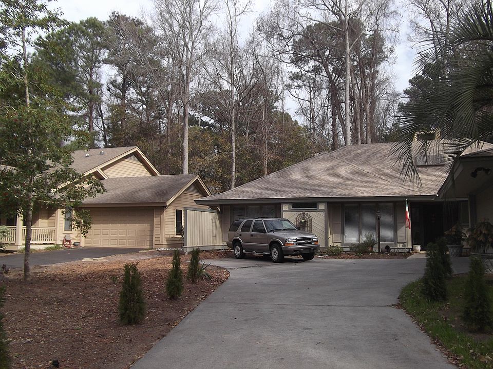 1st image of 9 Golden Hind Dr