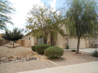 2667 E Silversmith Trl, San Tan Valley, AZ 85143