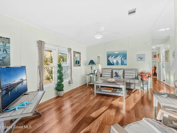 2796 Glory Cir, Melbourne Beach, FL 32951