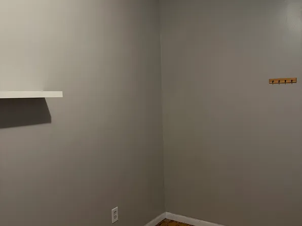 214 8th St, Troy, NY