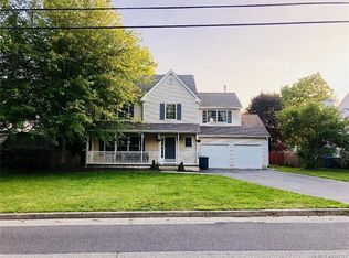 220 Schooner Rd, Manahawkin, NJ 08050