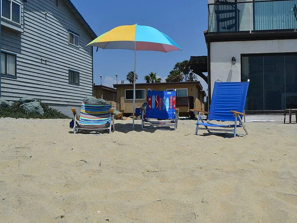 1 bed, 719 sqft, $2,400 — Photo 1