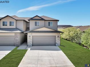 8211 Colby Pl, Lincoln, NE 68505