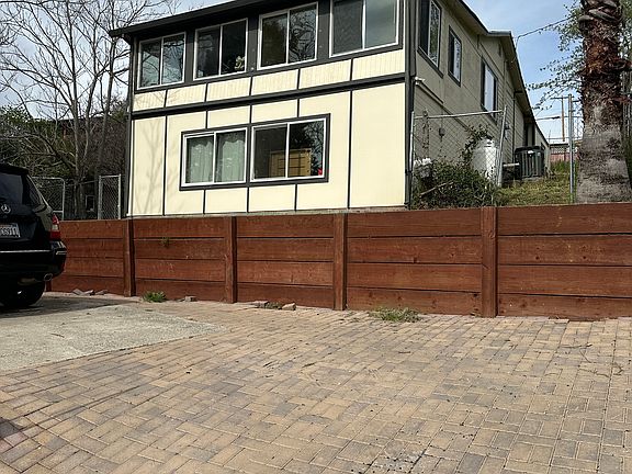 2nd image of 13698 Lakeshore Dr