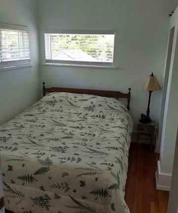 Queen bed