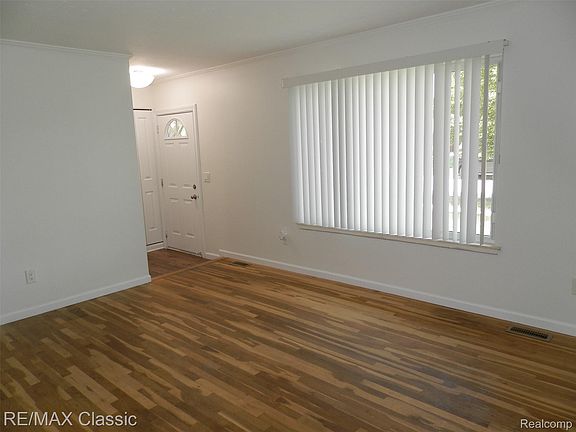 2nd image of 9374 Patton St