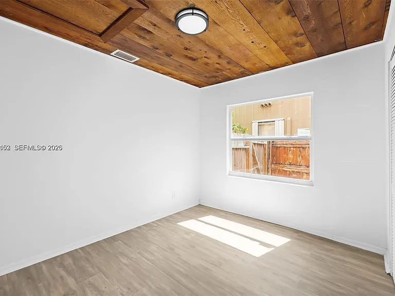 1640 Funston St — Photo 9