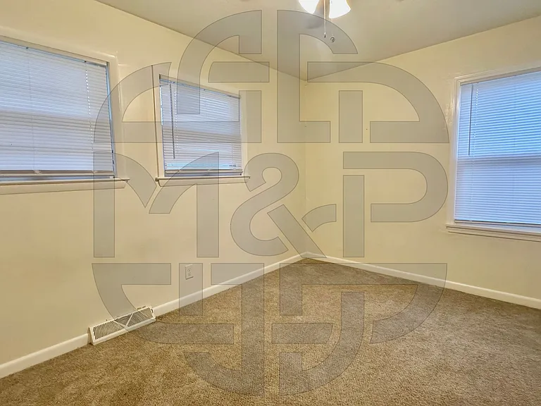 3039 S Glenn Ave — Photo 9
